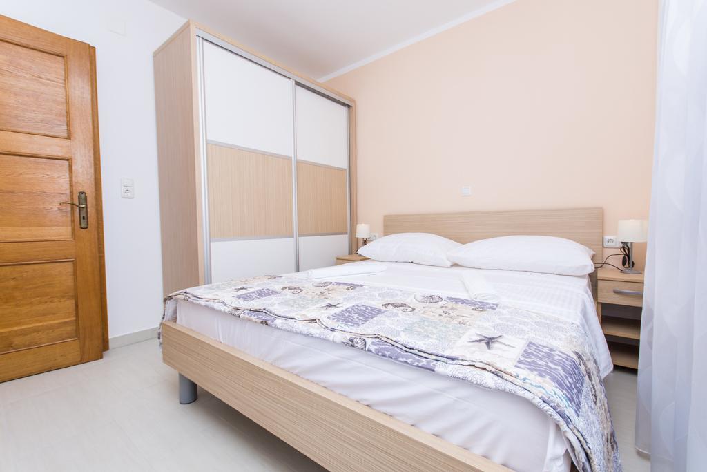 Apartments Bisera Trogir Kültér fotó
