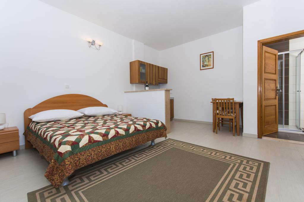 Apartments Bisera Trogir Kültér fotó